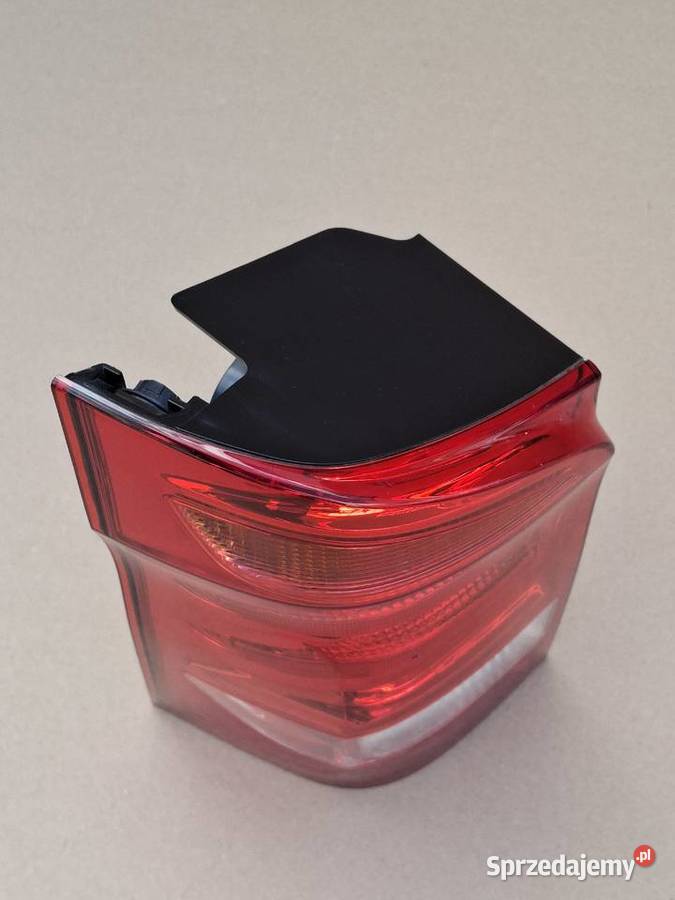 MERCEDES VITO VKLASA W447 LAMPA LEWY TYŁ LEWA osobowe lubuskie Bieleń