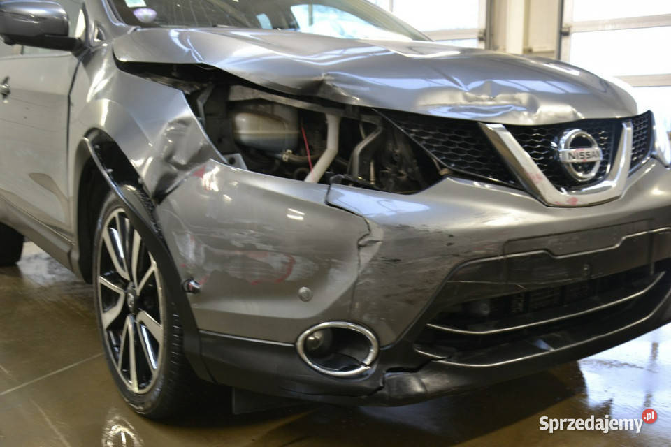 Nissan Qashqai 12 benzyna 115 full ledy kamera Rok produkcji 2017