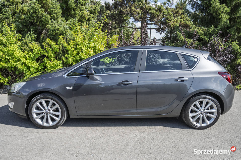 Sprzedam astra j mazowieckie Radom