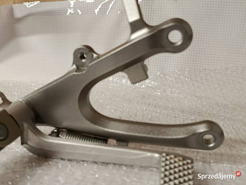 Yamaha R1 RN 12 set prawy podnóżek Warszawa