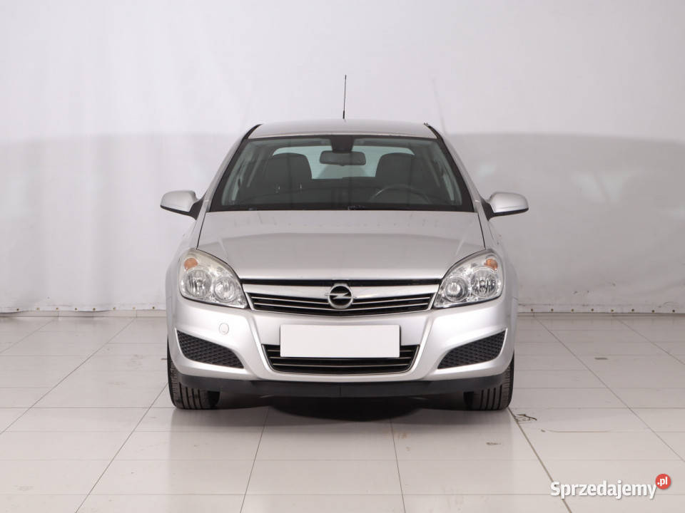Opel Astra 14 16V Rok produkcji 2007 Astra Piaseczno