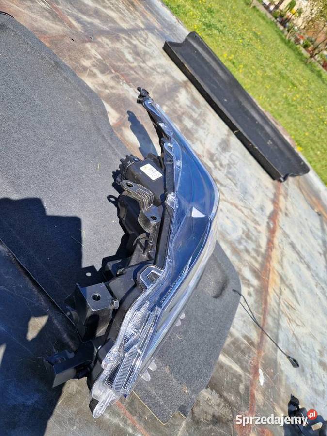 Toyota Corolla E21 sedan reflektor FULL LED ORG Mielec