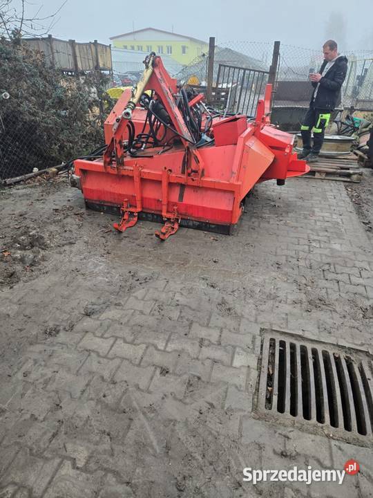 Kombajn do obrobki selera rzepy itd Do ziemniaków i warzyw Grodków sprzedam