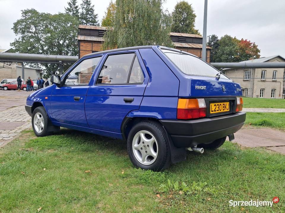 Skoda Favorit RHD Anglik 044400 mil 1993r Starachowice sprzedam