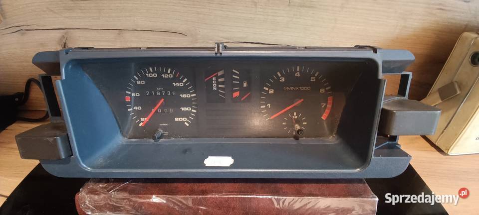 Licznik zegary Audi 80 B2 81 117 185 VDO