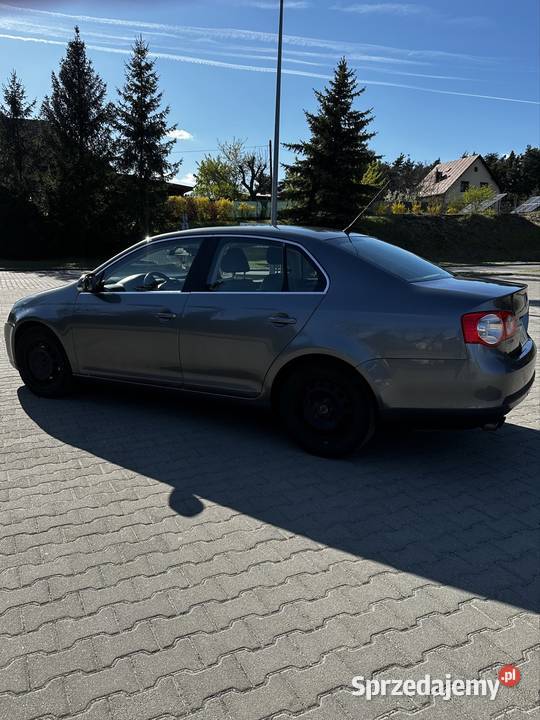 Volkswagen Jetta 25 170 LPG 2007r Automat