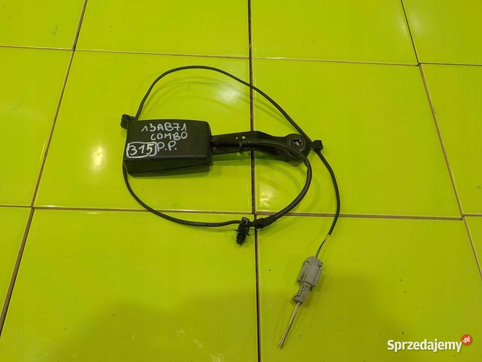 OPEL COMBO D 13 CDTI 16r L1H1 zapinka pasa prawa mazowieckie Suków