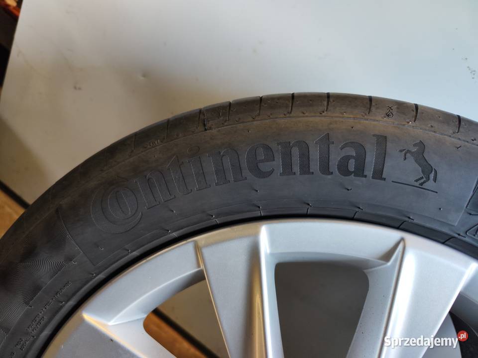 Opony letnie 2055517 95V XL Continental