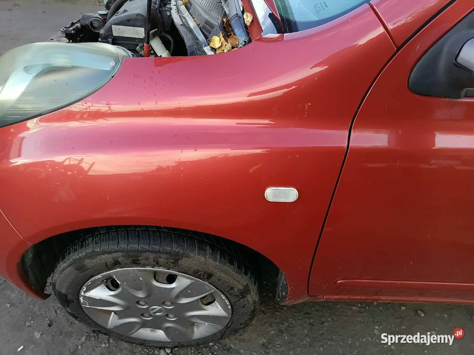 Błotnik błotniki prawy lewy przód przedni Nissan Bodzentyn