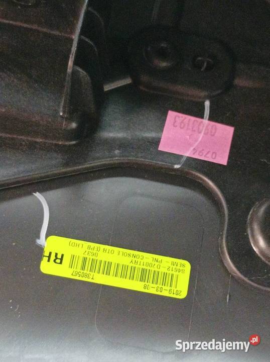 TUNEL ŚRODKOWY PODŁOKIETNIK SKÓRA Hyundai Tucson sprzedam