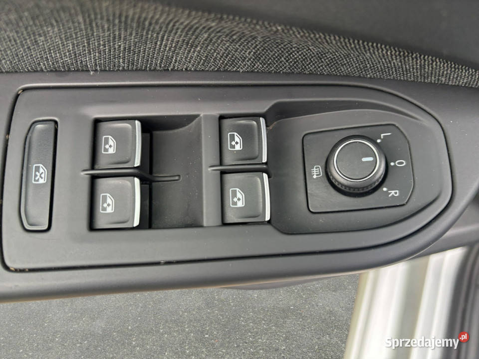 Volkswagen Golf 20 TDI Life Z Polskiego Salonu kurtyny powietrzne Warszawa