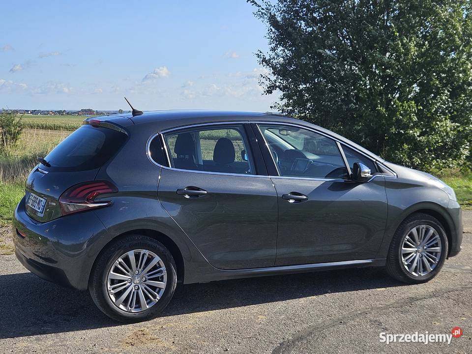 Peugeot 208 Bogate wyposażenie Niski przebieg pomorskie Pruszcz Gdański