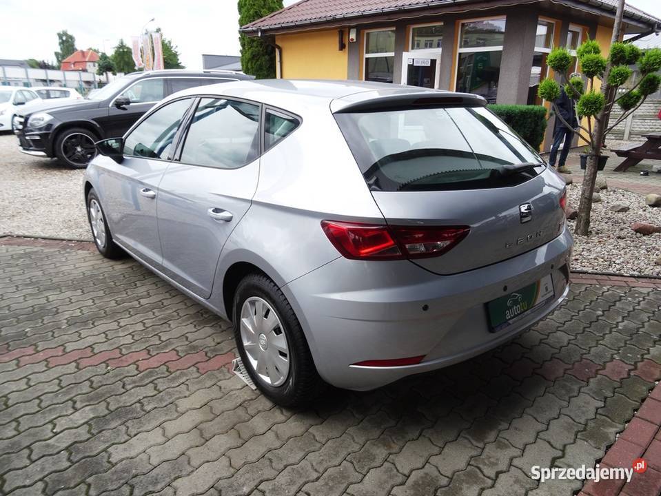 SEAT LEON szary