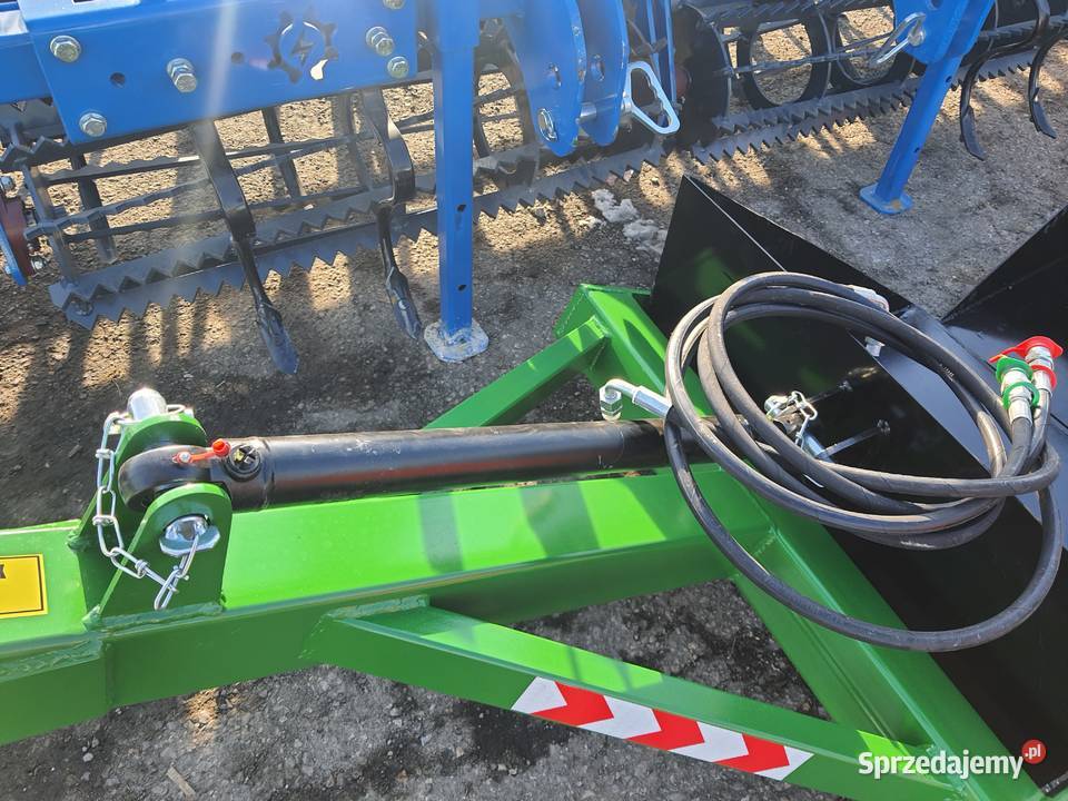 Ładowacz na tył ciągnika C330 T25 C360 Miechów