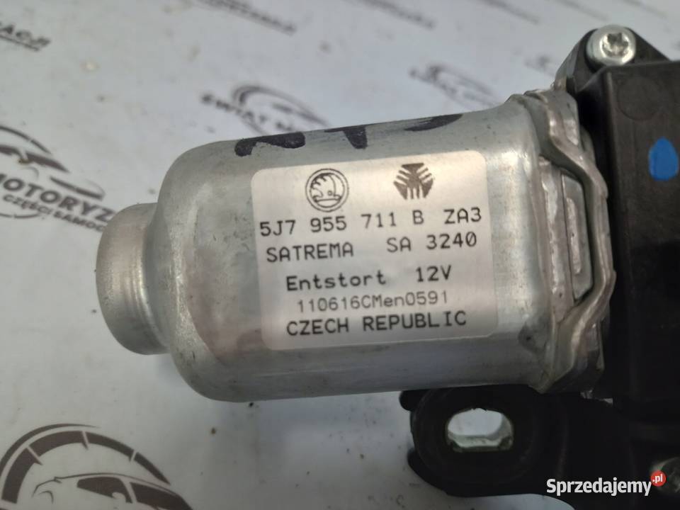 SKODA YETI 12r silniczek wycieraczki tył Kielce