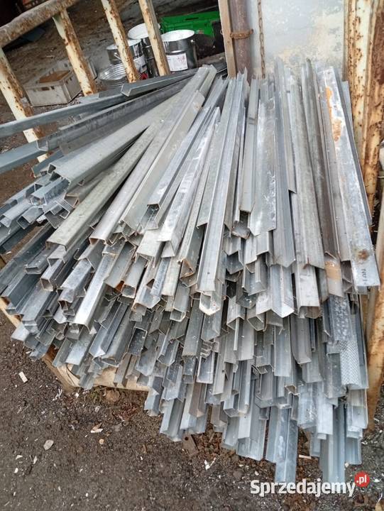 Profil kształtowniki z okien demontażu żelazne Woźniki