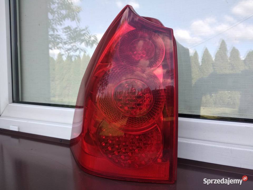 Peugeot 307 SW kombi LIFT FL lampa tył tylna Lampy tylne łódzkie Sieradz sprzedam
