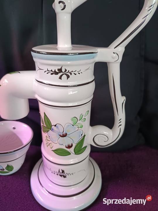 Ceramiczny hydrant pompa na wodę vintage sprzedam