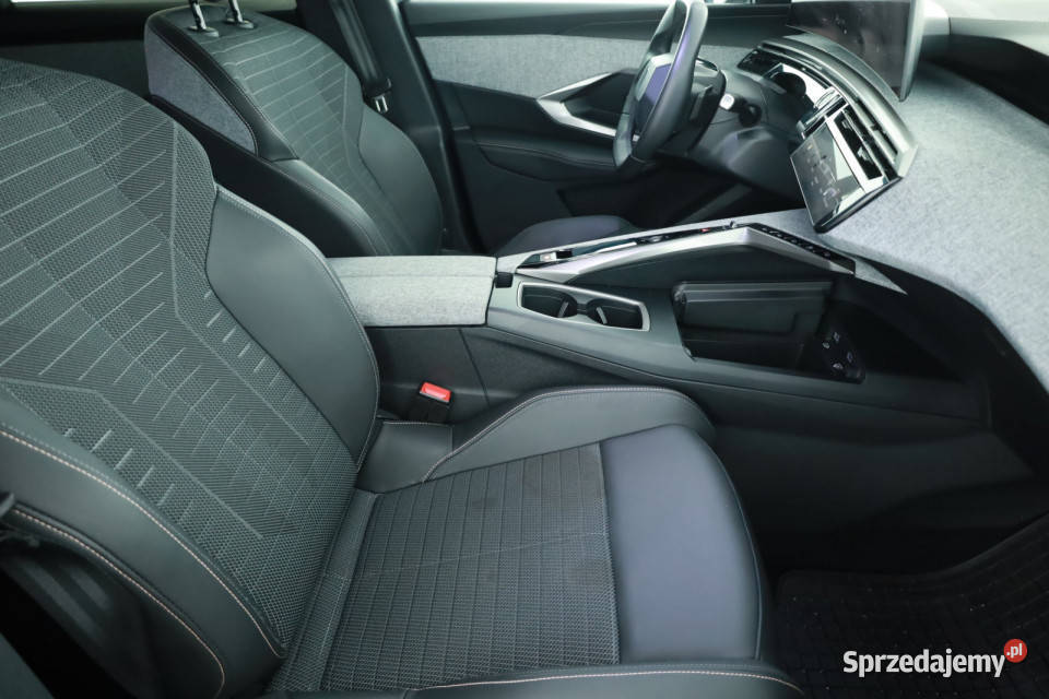 Peugeot 3008 12 MHEV podgrzewane fotele Piaseczno sprzedam