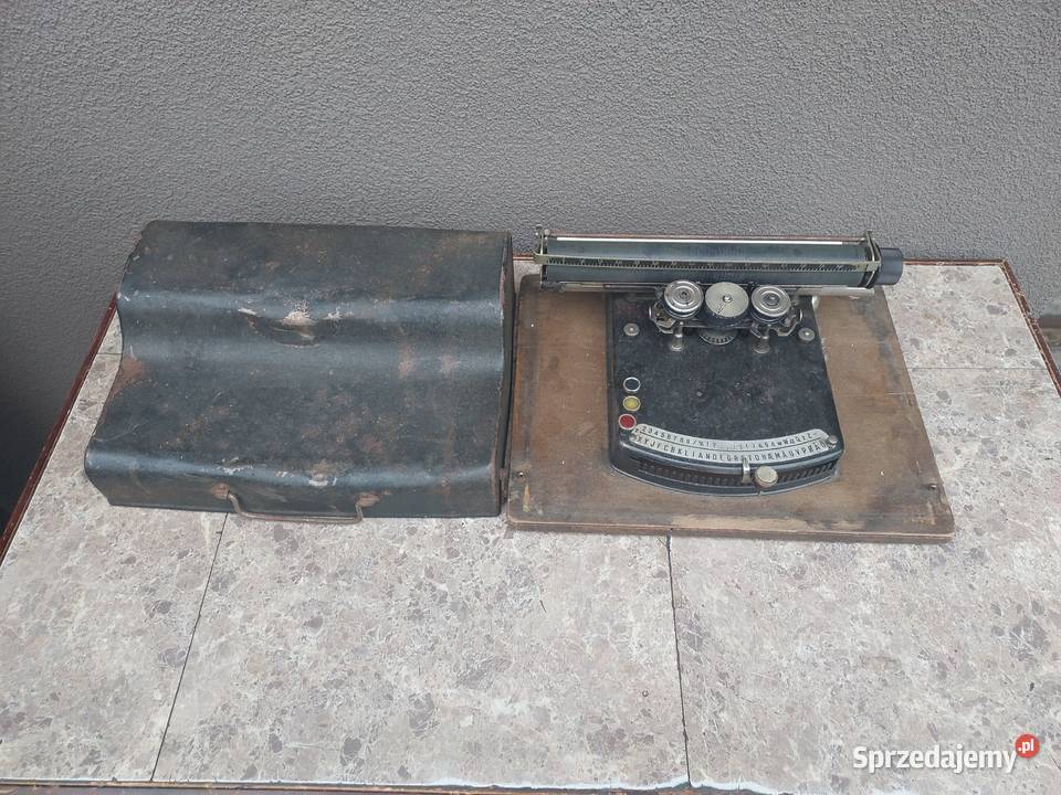 Stara maszyna do pisania Gundka Frolio Scripta