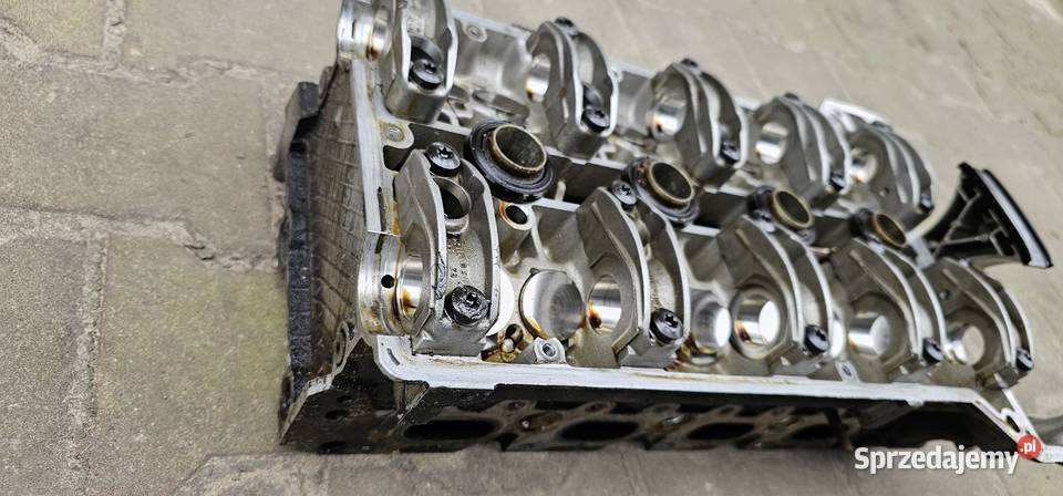 Głowica mercedes w124 w202 22 benzyna