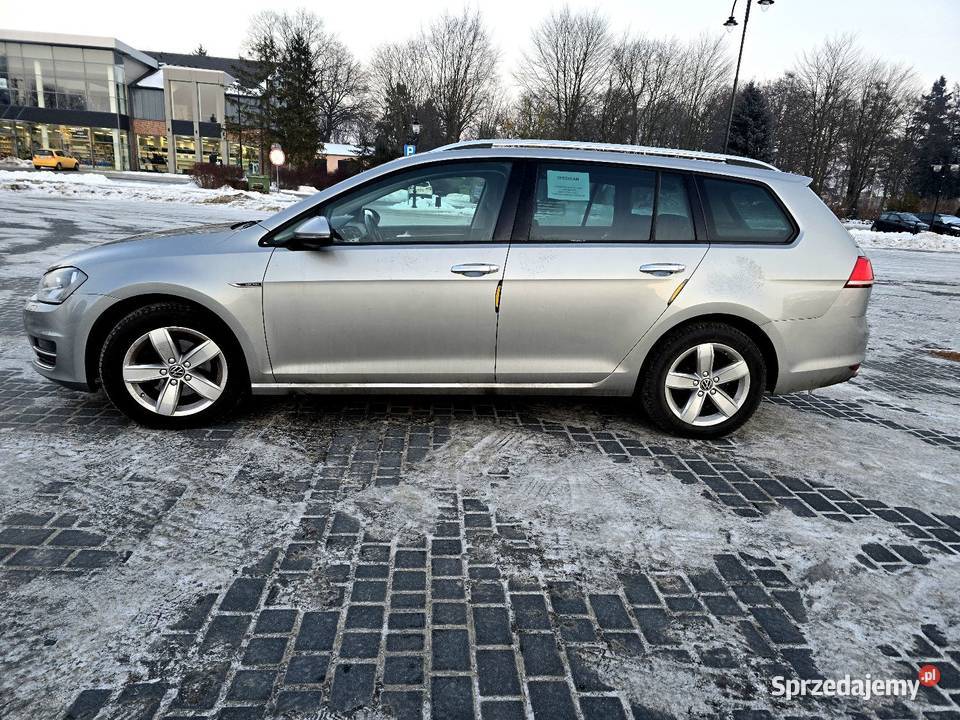 Piękny Volkswagen Golf VII 12TSI 110Euro6 kurtyny powietrzne pomorskie Czarna Woda sprzedam