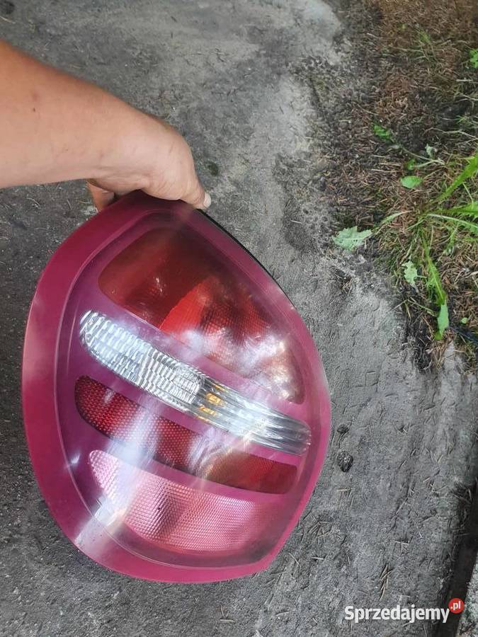 Lampa tylna lewa Nissan Almera N16 hatchback bez