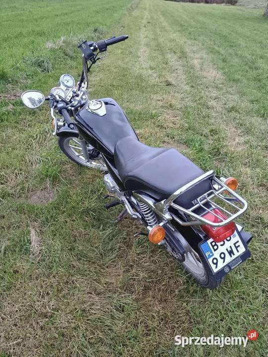 Motocykl Yamaha YBR 125 Custom na wtrysku kat B Rok produkcji 2013