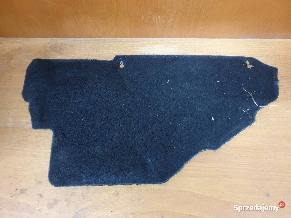 Wygluszenie schowka 407