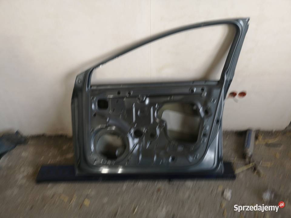 SEAT LEON III 5F Drzwi Prawe Przód Przednie Skomielna Biała