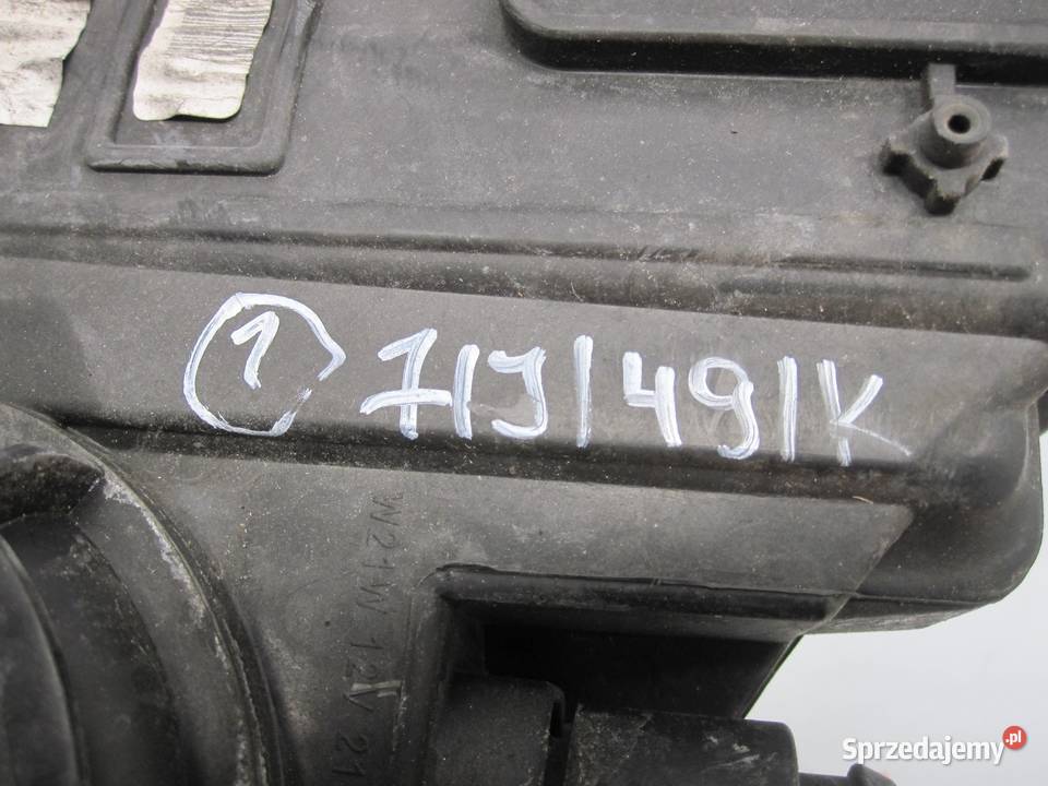 FORD FOCUS MK3 III 13r lampa lewa przód ANGLIK Kielce sprzedam