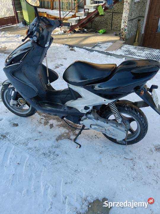 Skuter Yamaha 100 Aerox yq100