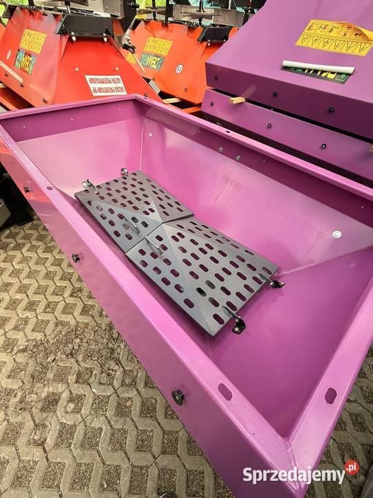 Dwutalerzowy rozsiewacz nawozu nieuszkodzony Powroźnik