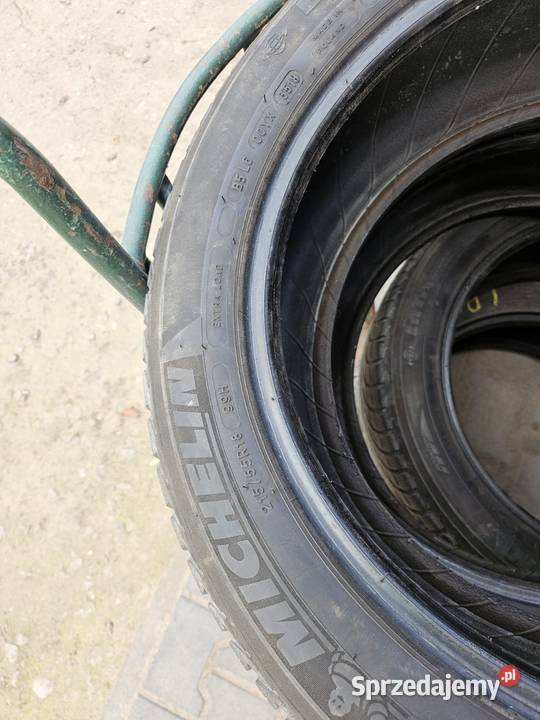 Komolet opony zimowe Michelin LATITUDE ALTIN sprzedam