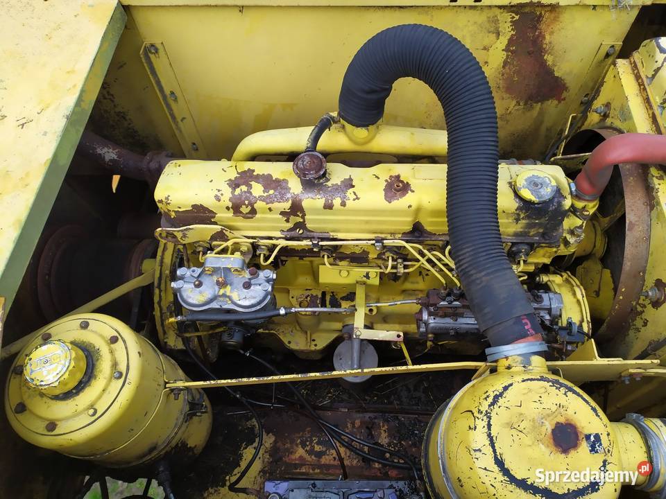 Holland 1530 sieczkarnia gardziel podajniki New Holland