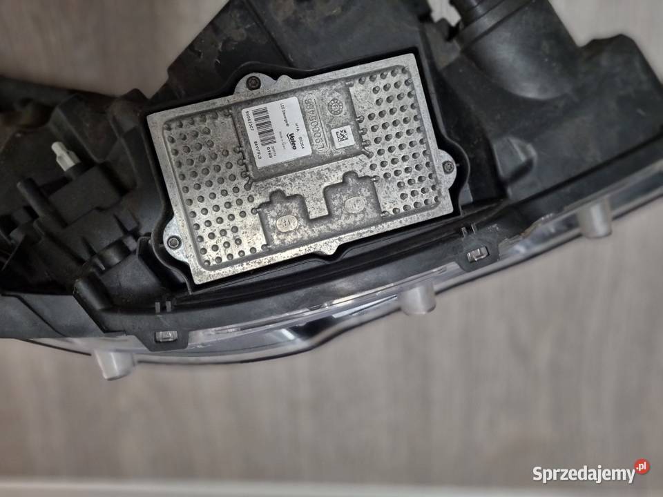 Lampa przednia lewa Peugeot 9807241780