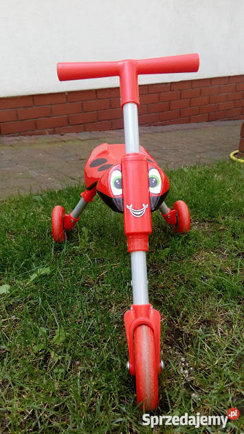 Jeździk Scuttle bug trójkołowy Łódź