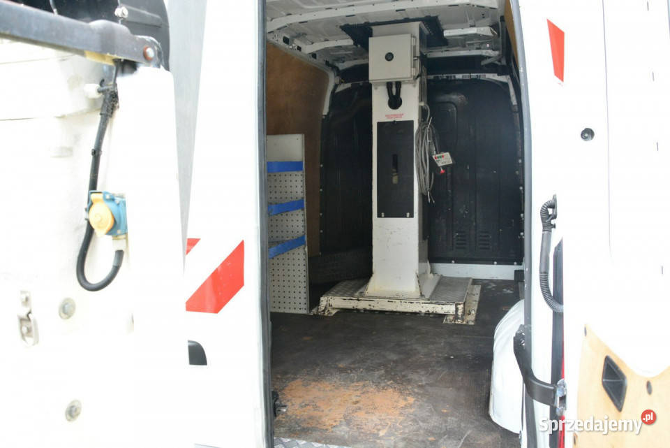 Renault Master master dźwig 23 Podnośnik koszowy Warszawa