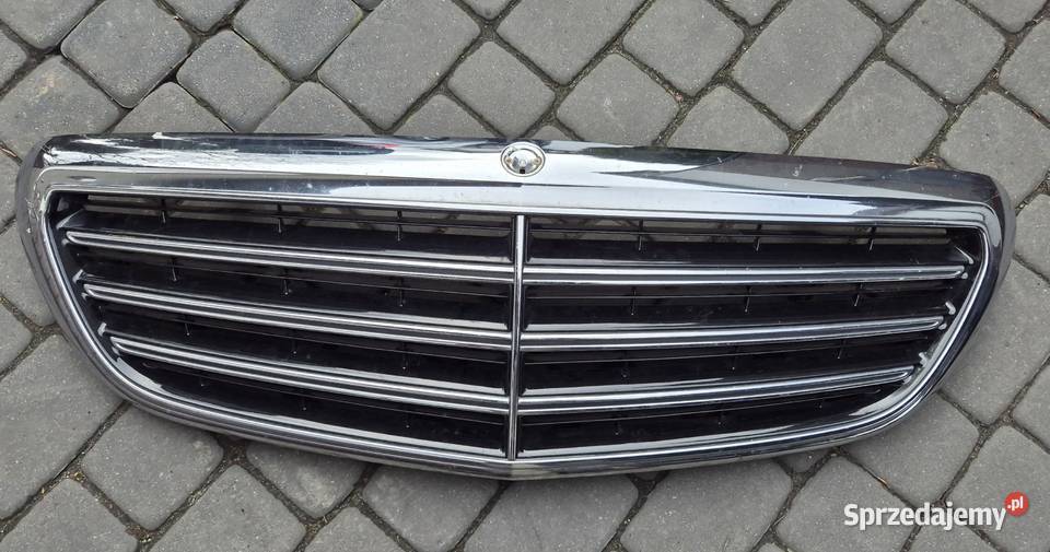 Atrapa gril mercedes E w 213