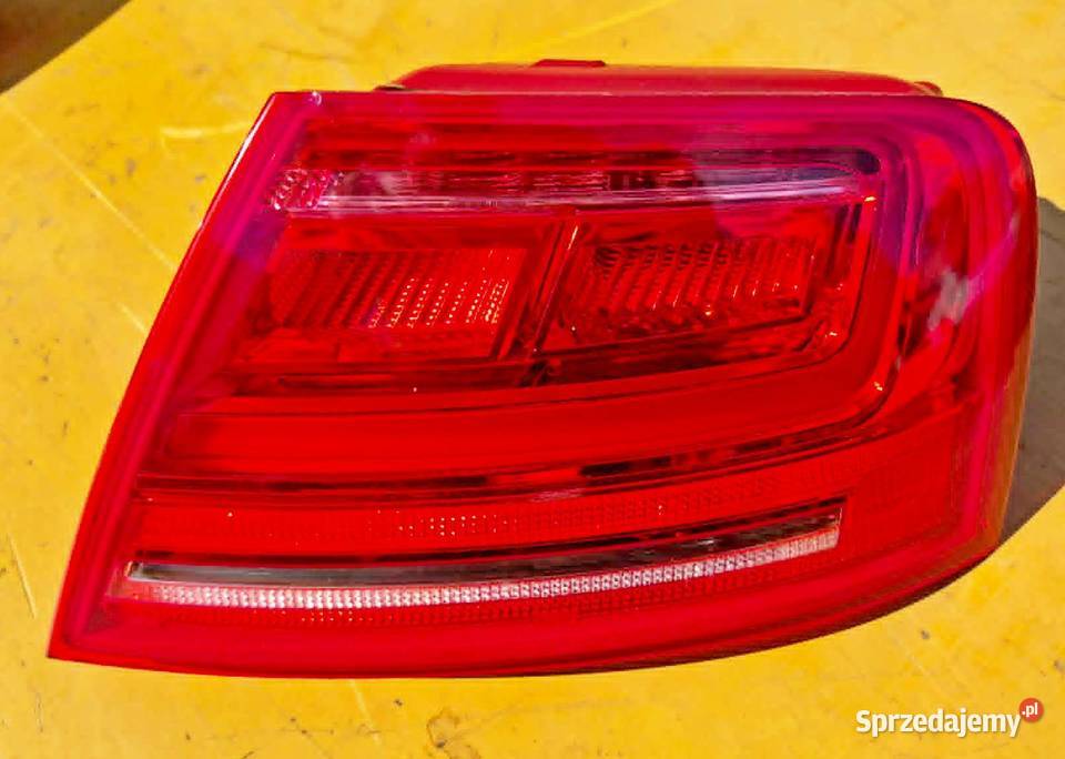 AUDI A8D4 2012 LAMPA PRAWY TYL LED 4H0945096 Radom