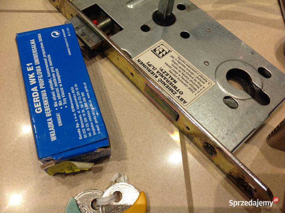 Komplet Klamek z Szyldem do Drzwi z Zamkiem lubuskie