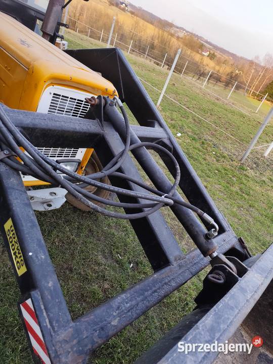 Ursus C360 z turem i łyżką stan