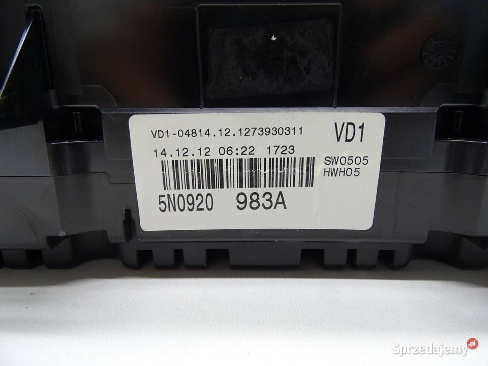 LICZNIK ZEGARY ZEGAR 5N0920983A 20 TDI VW TIGUAN