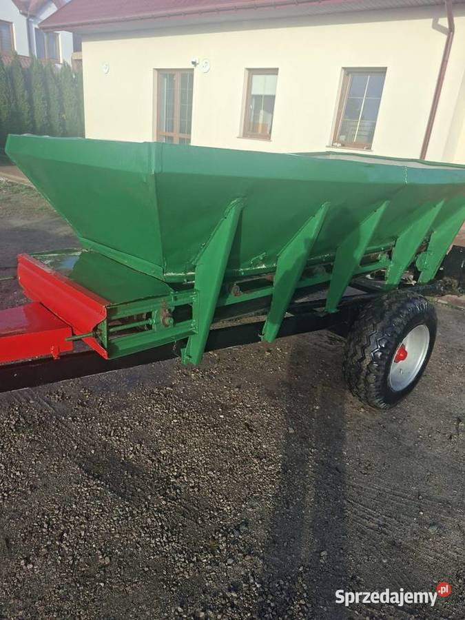 Rozsiewacz wapna Rcw3 okazja wybór transport Rozsiewacze nawozów Parczew