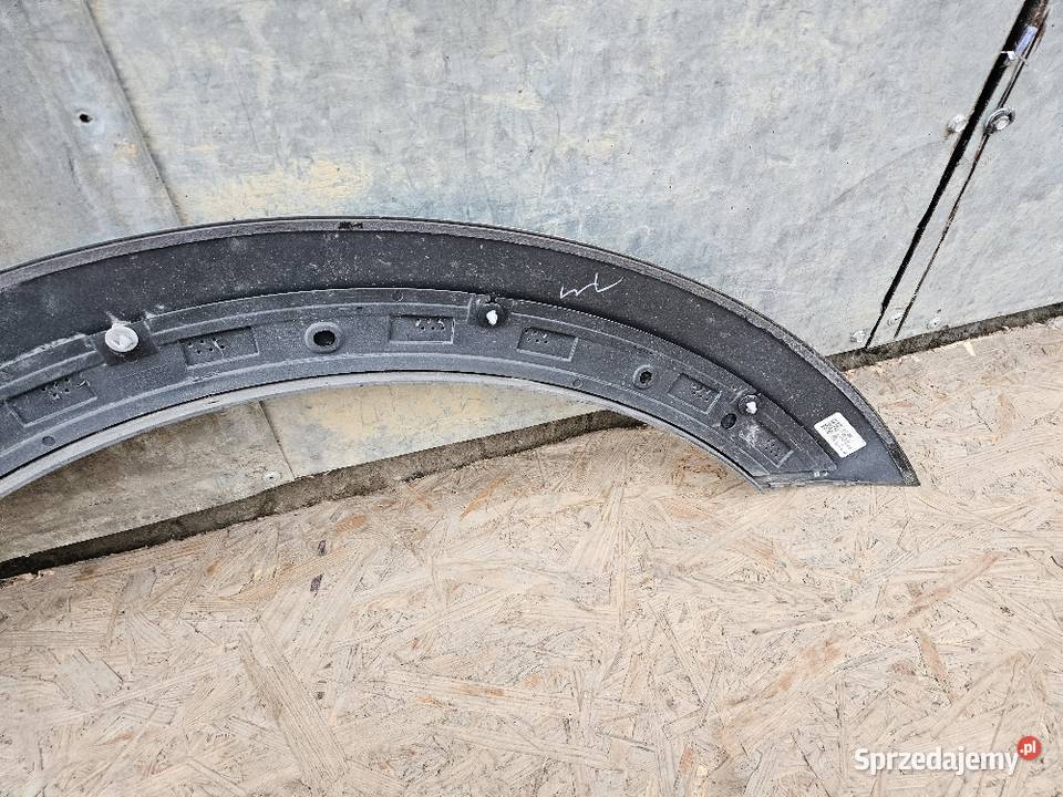 VOLVO V90 CROSS COUNTRY LISTWA BŁOTNIKA PRAWA Międzychód