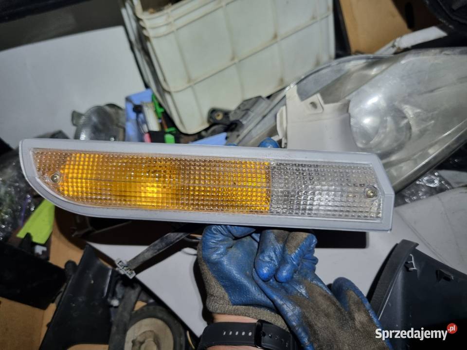 PEUGEOT 504 Kierunkowskaz Pezedni Pozycyjne Skawina