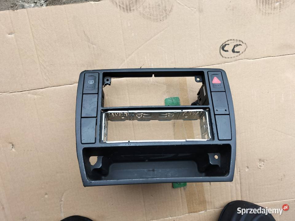 VW PASSAT B5 ŚRODKOWY PANEL RAMKA RADIA Pozostałe lubelskie Kamień-Kolonia