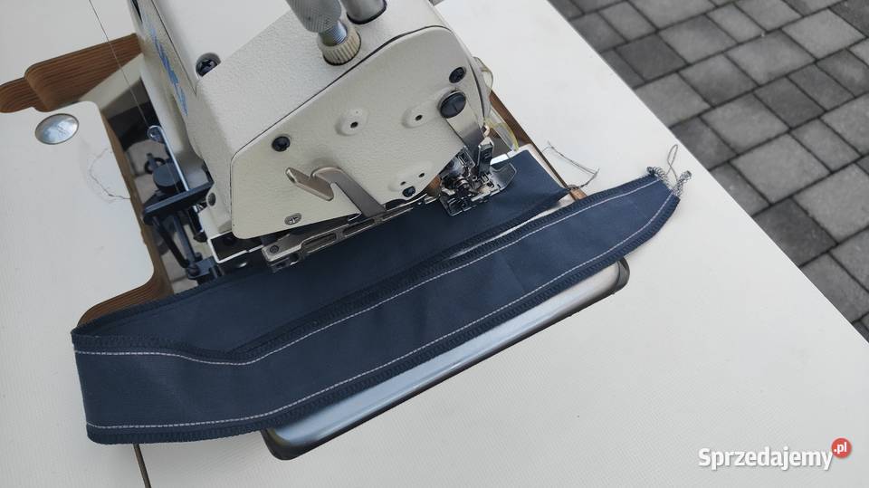 Maszyna krawiecka owerlok juki servo Podrzecze