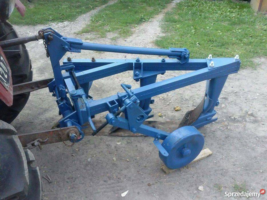 Pług 3 skibowy Ożarów