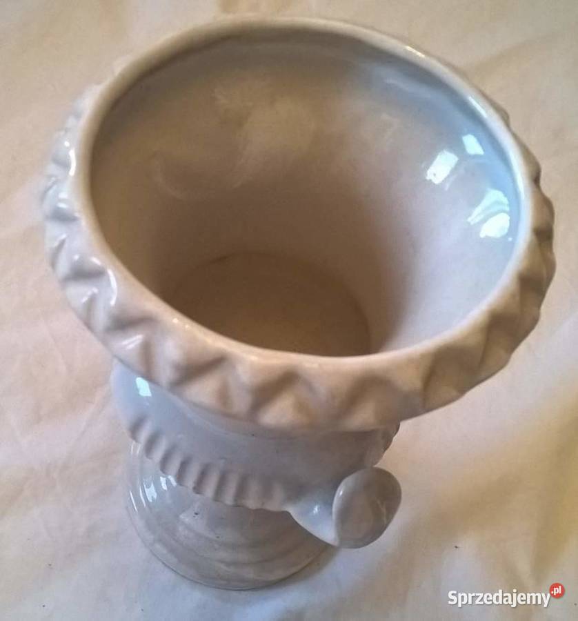 Odkryj urok historii z Białą Wazą Ceramiczną Kraków